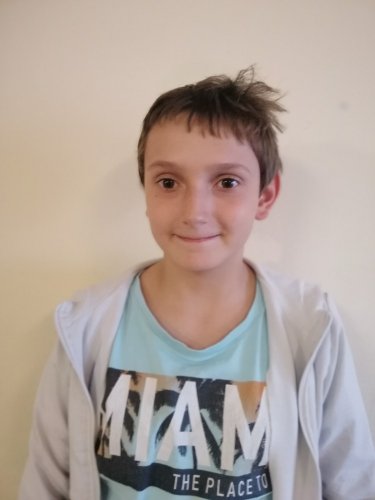 Damian - Vánoční přání: přispět na dárek po 200,-Kč